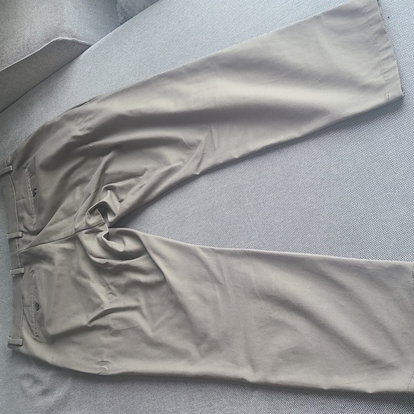 Old Navy Athletic Built-in Flex Chino Pants Khaki 34x30 - Picture 2 of 4